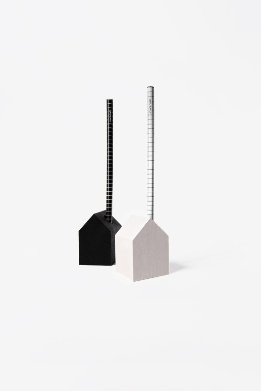 black-and-white-pencils-on-pencil-holders