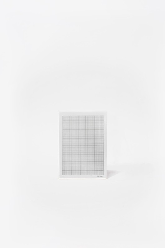 bloc-notes-daily-de-face-papier-millimetre-blanc