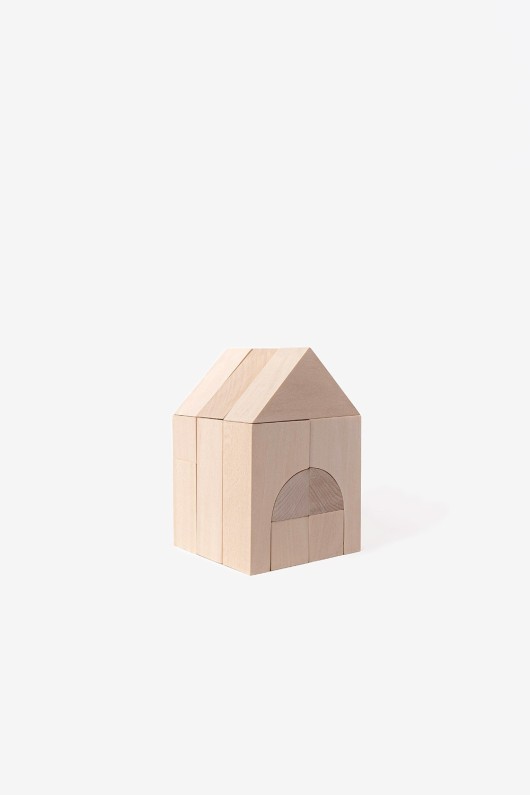 archiblocks-wooden-building-game-house-side