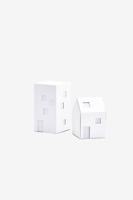 blocs-notes-blancs-en-forme-d-immeuble-et-de-maison