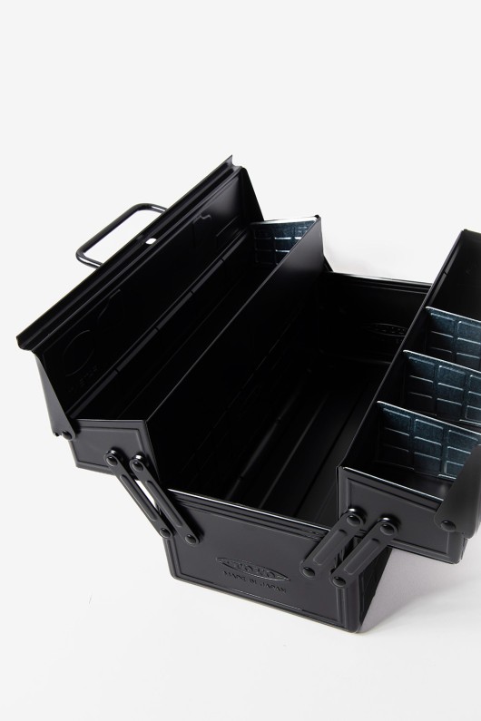 black-steel-toyo-toolbox-top-view-opened