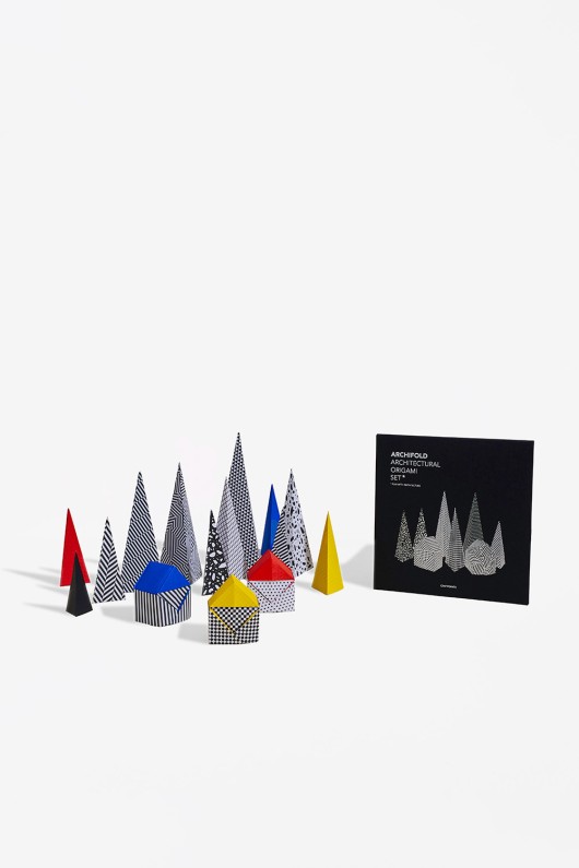 pochette-origami-archifold-avec-petites-maisons-et-petits-sapins-en-papier-colore