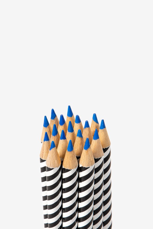 blue-striped-colour-pencils-with-tips-facing-up