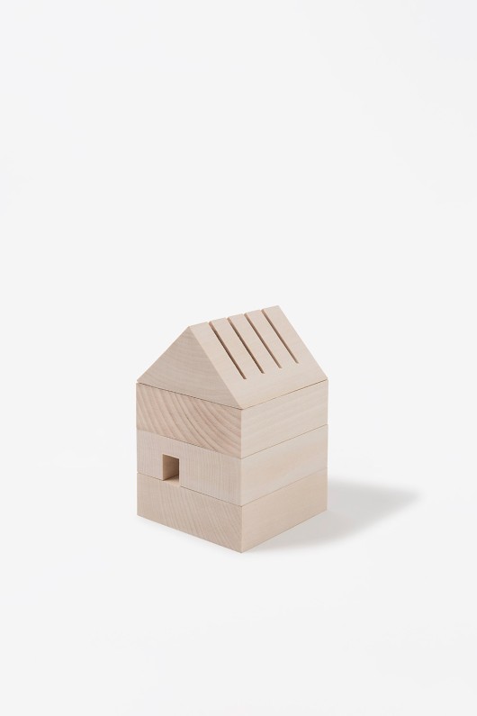wooden-desk-organizer-folded-house-shape