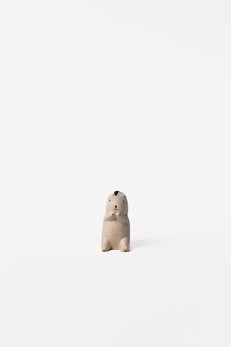 squirrel-wooden-figure-front-view