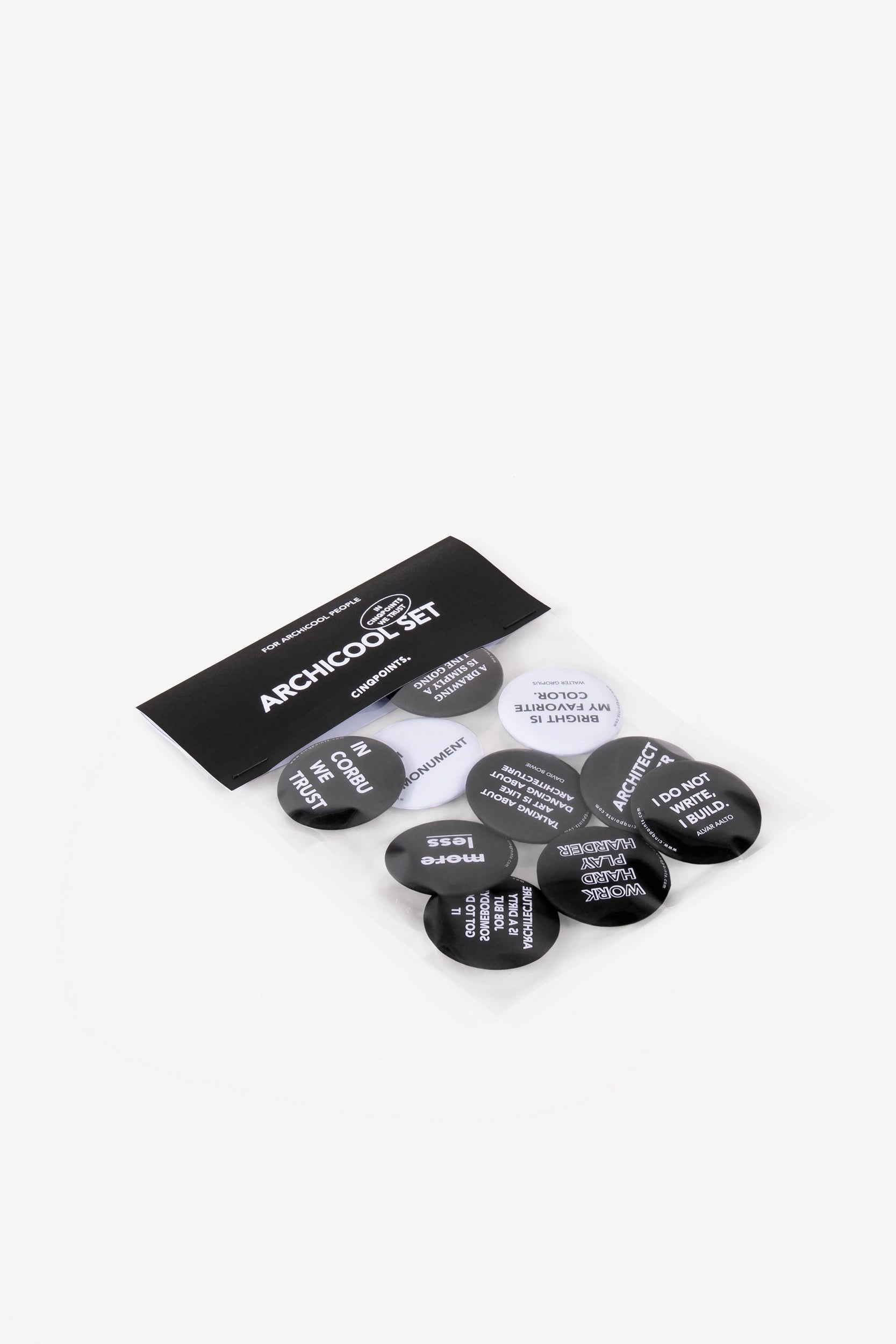 Pack of 10 badges n°1